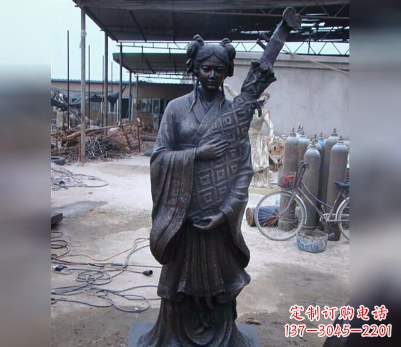 河南“爱与梦想——女性雕塑”