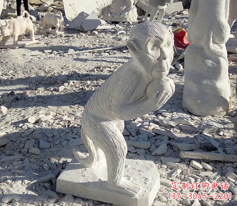 河南抱桃子的猴子石雕系列传承古老文化,让爱活跃起来
