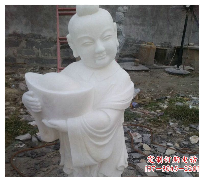 河南抱着元宝的小孩公园景观石雕