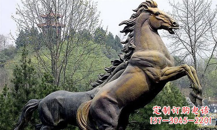 河南奔跑的马街边动物铜雕