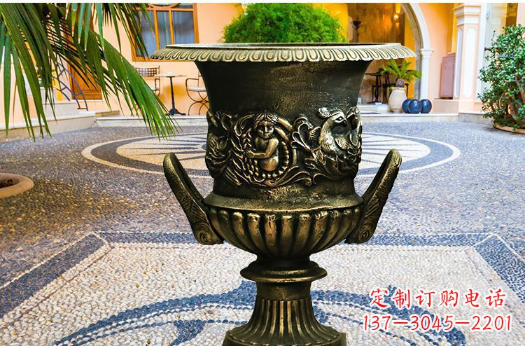 河南别墅花盆铜雕