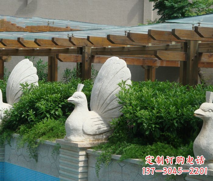 河南别墅景观孔雀喷泉石雕