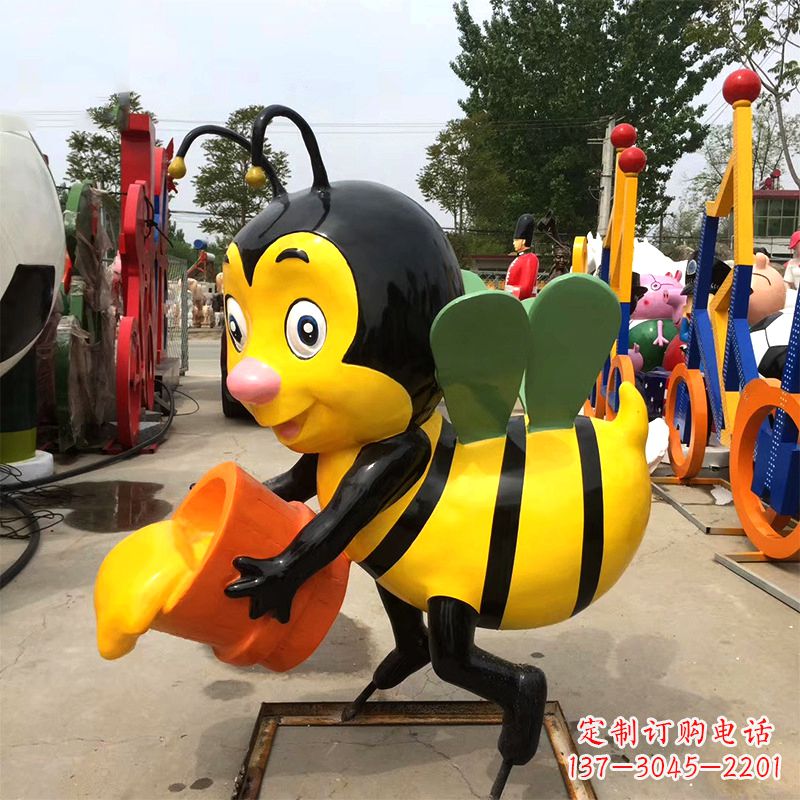 河南玻璃钢采蜜的蜜蜂雕塑
