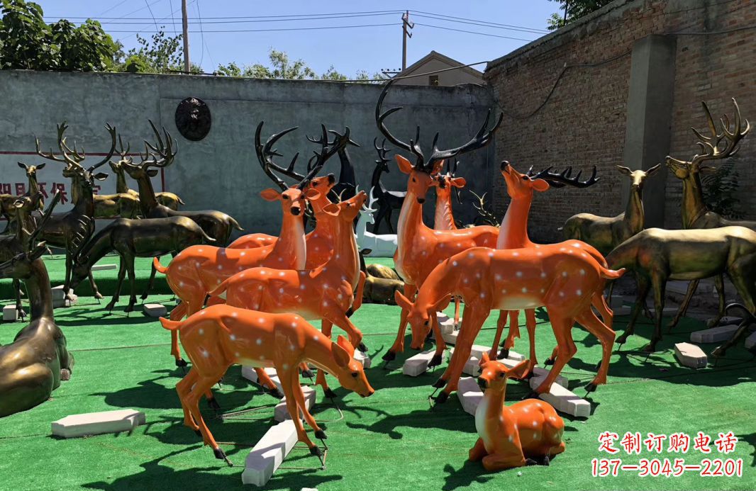 河南玻璃钢彩绘梅花鹿雕塑别墅庭院仿真动物摆件