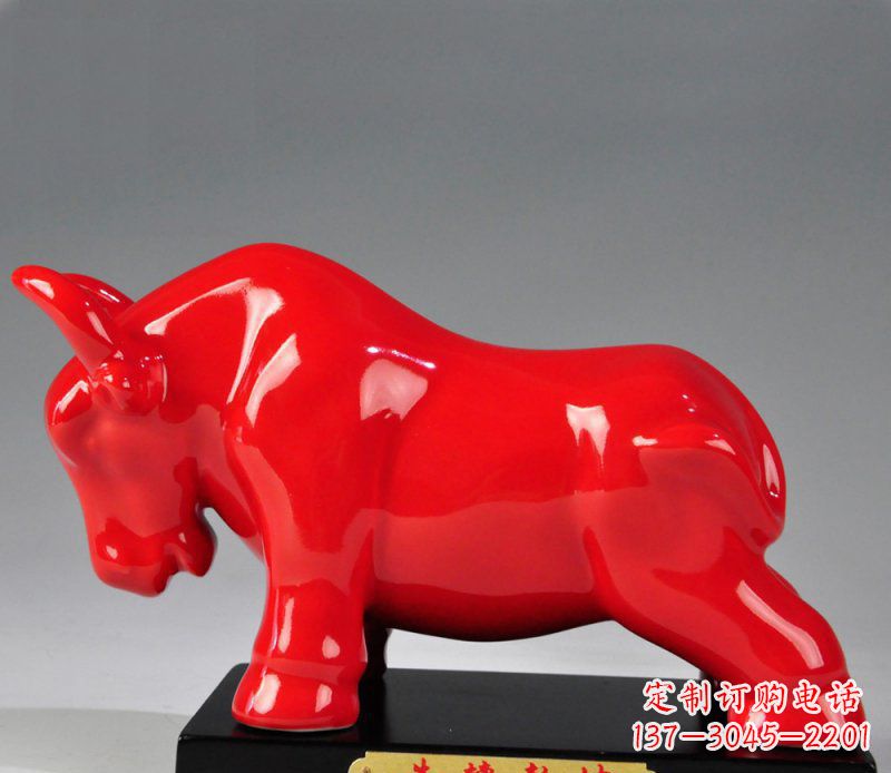 河南玻璃钢彩色牛转乾坤雕塑