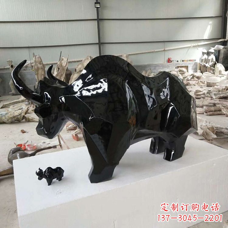 河南玻璃钢抽象动物牛雕塑工艺品景观摆件