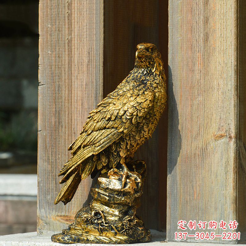 河南玻璃钢老鹰雕塑——传承自然之美