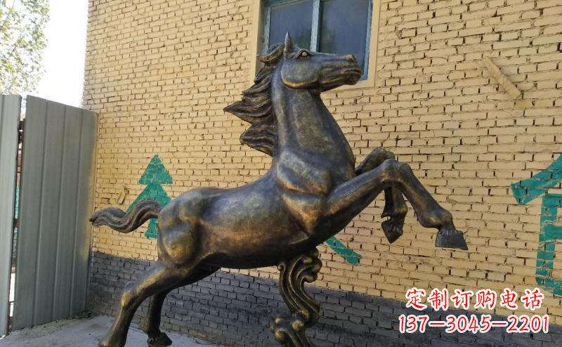 河南马雕塑玻璃钢仿铜创作的艺术