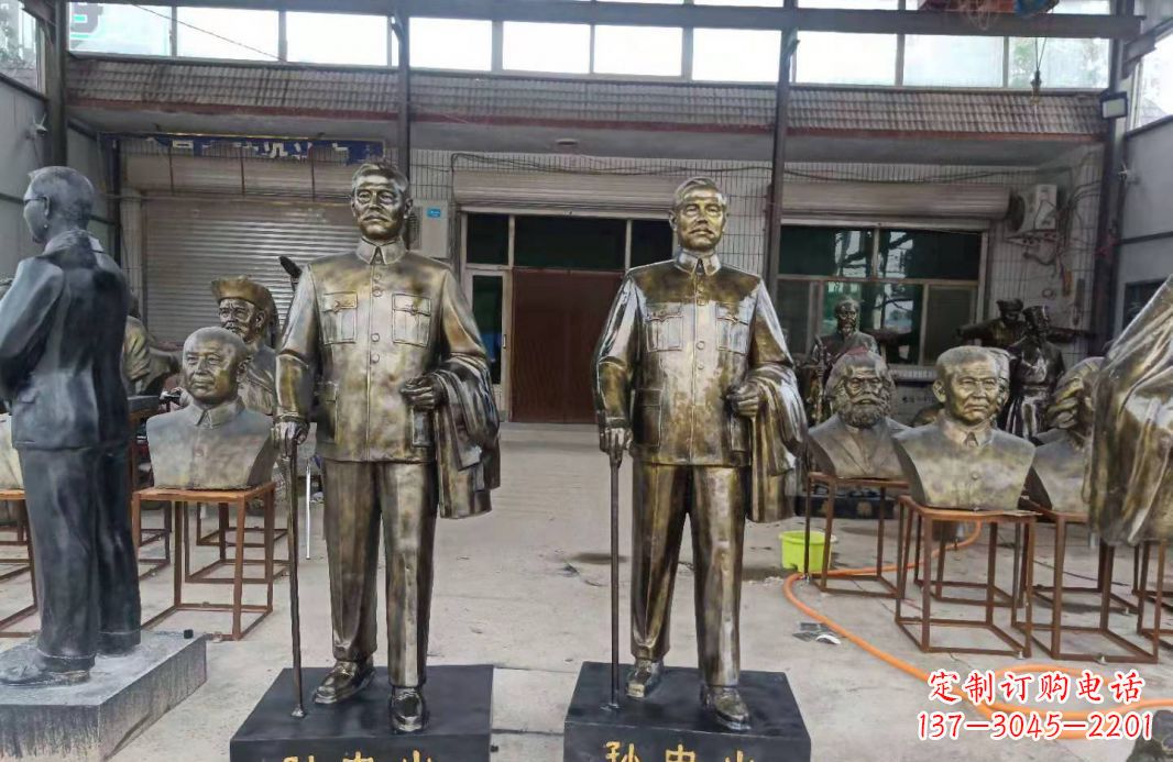 河南玻璃钢仿铜的孙中山雕塑——缅怀伟人,传承精神