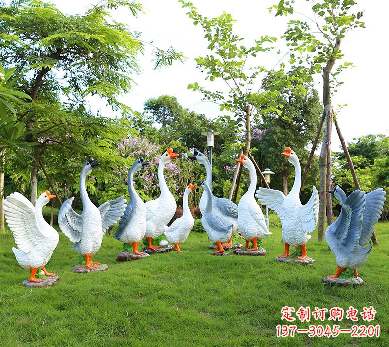 河南玻璃钢雕刻的精美鹅
