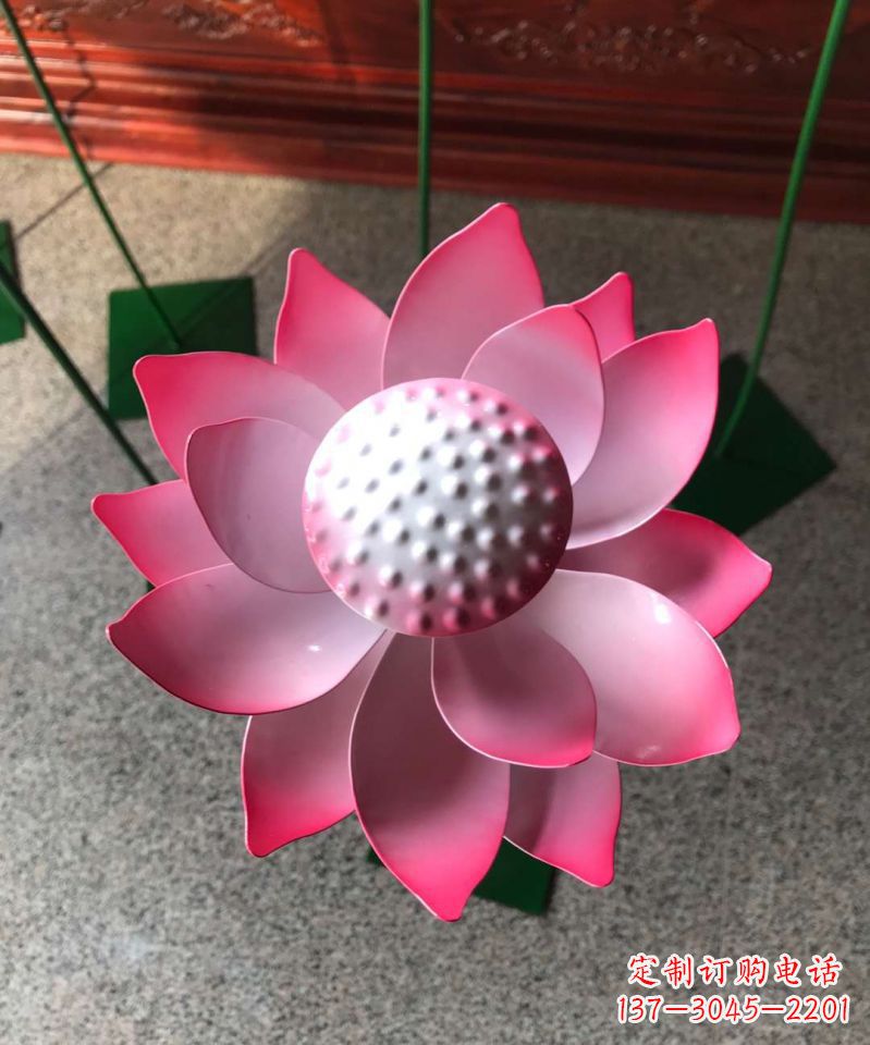 河南玻璃钢仿真荷花雕塑