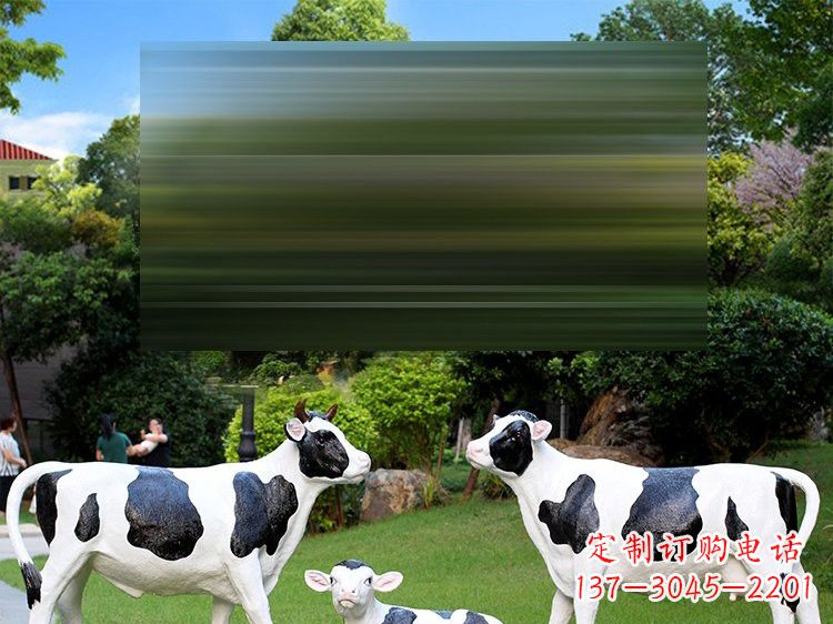 河南玻璃钢仿真奶牛雕塑以现实奶牛为灵感