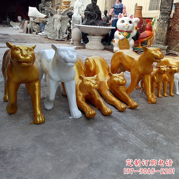 河南玻璃钢金钱豹雕塑,定制精美动物雕塑摆件