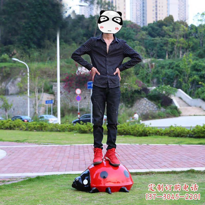 河南玻璃钢七星瓢虫雕塑艺术的精灵