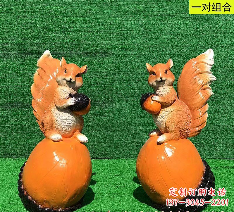 河南玻璃钢松鼠雕塑