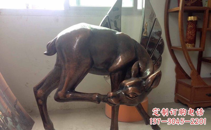 河南玻璃钢小鹿仿铜动物雕塑