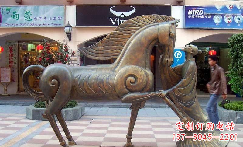 河南传承着传奇马雕塑