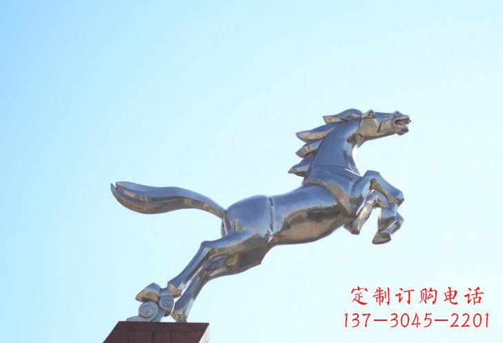 河南不锈钢奔马雕塑精美雕刻,给人以勇气与力量