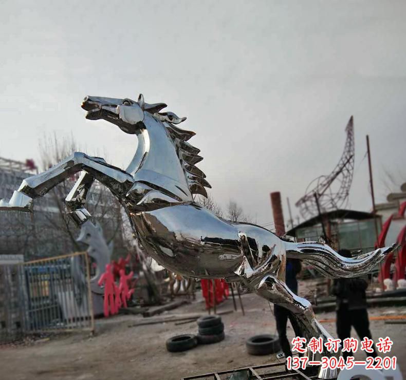 河南不锈钢奔跑马雕塑驰骋在人间的艺术精灵