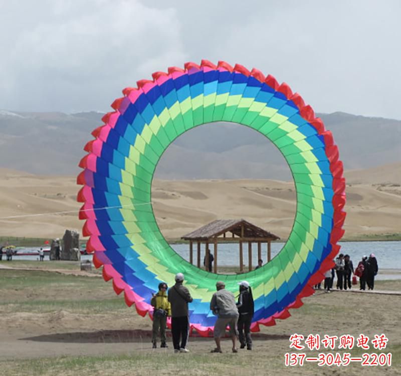 河南不锈钢彩色圆环雕塑——精致的艺术瑰宝