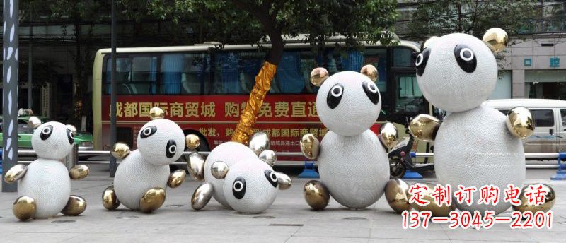河南不锈钢熊猫雕塑——传承中国文化精髓