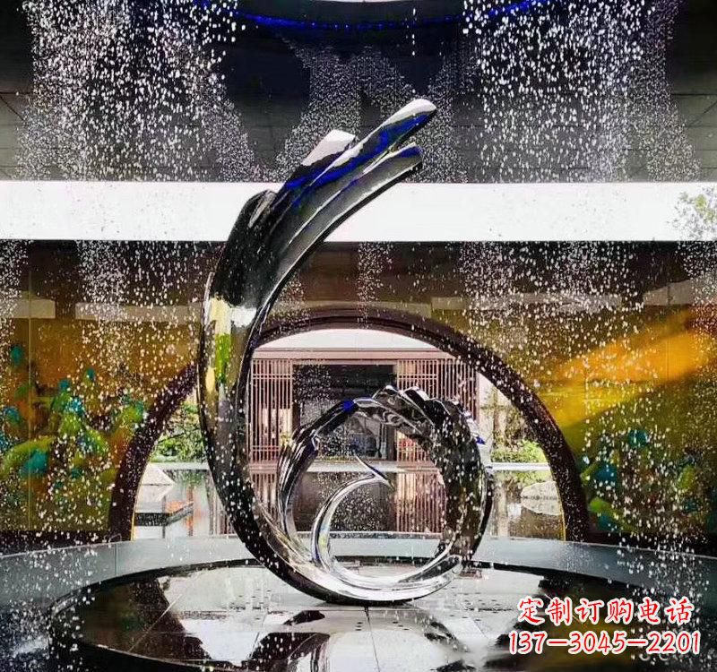 河南不锈钢城市景观喷泉雕塑美丽而又充满力量
