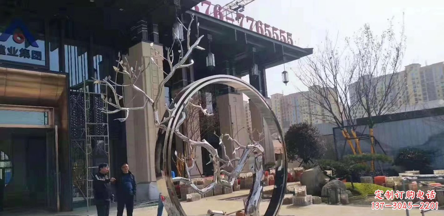 河南不锈钢抽象镜面圆环雕塑