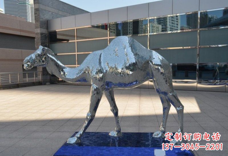 河南不锈钢骆驼雕塑