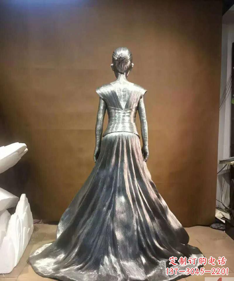 河南女性之美不锈钢抽象女人身影雕塑