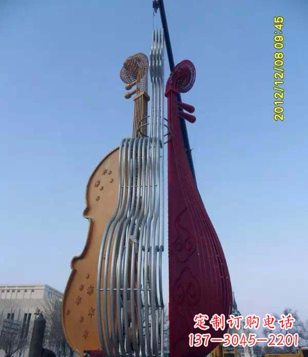 河南不锈钢抽象琵琶雕塑