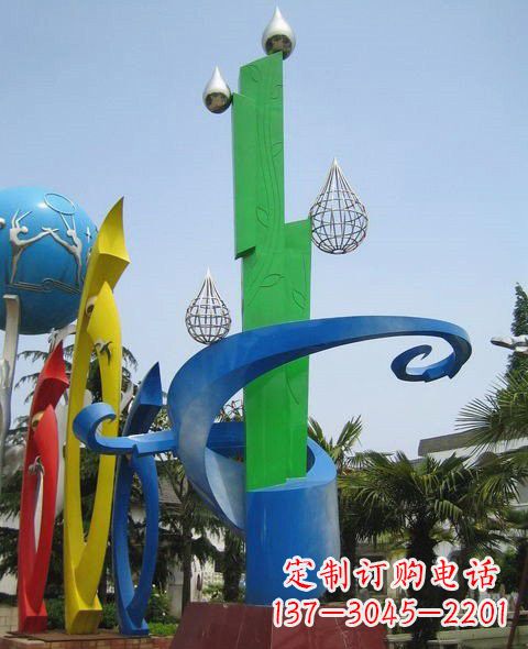 河南不锈钢抽象水滴和植物雕塑