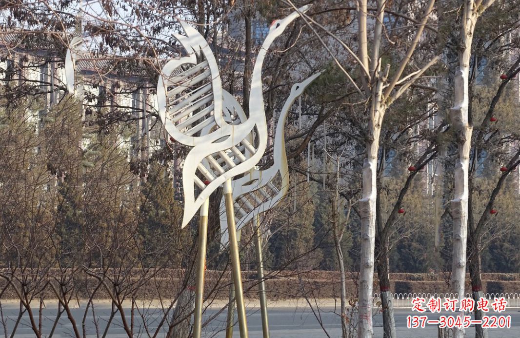 河南不锈钢仙鹤雕塑精致的艺术之作