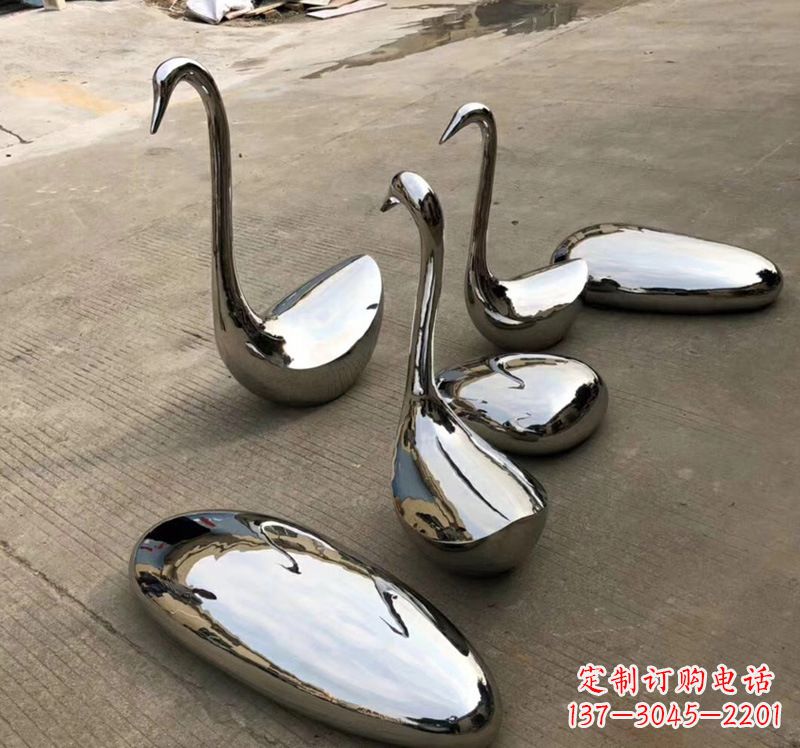 河南不锈钢仙鹤雕塑精致而古典