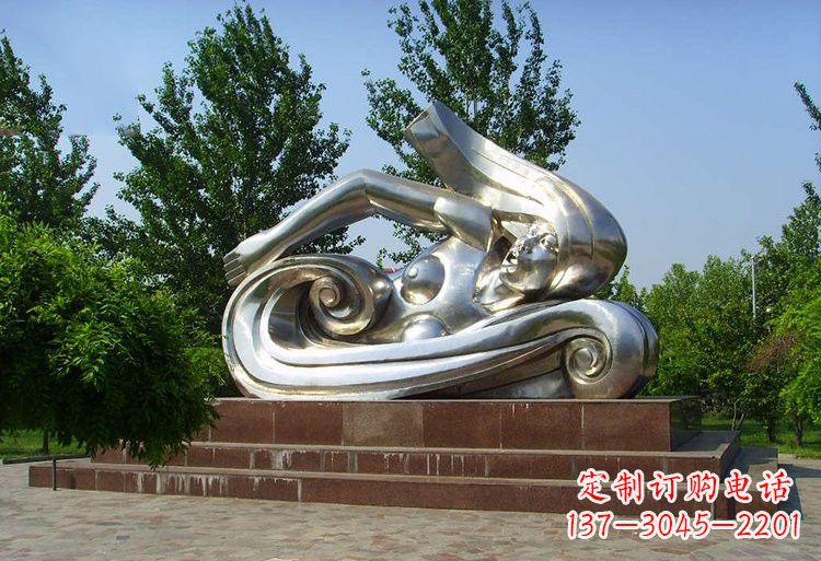 河南浪漫游泳不锈钢女孩雕塑