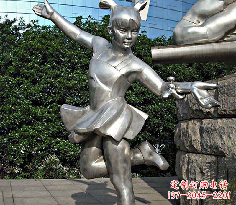 河南不锈钢儿童踢毽子雕塑传承传统文化