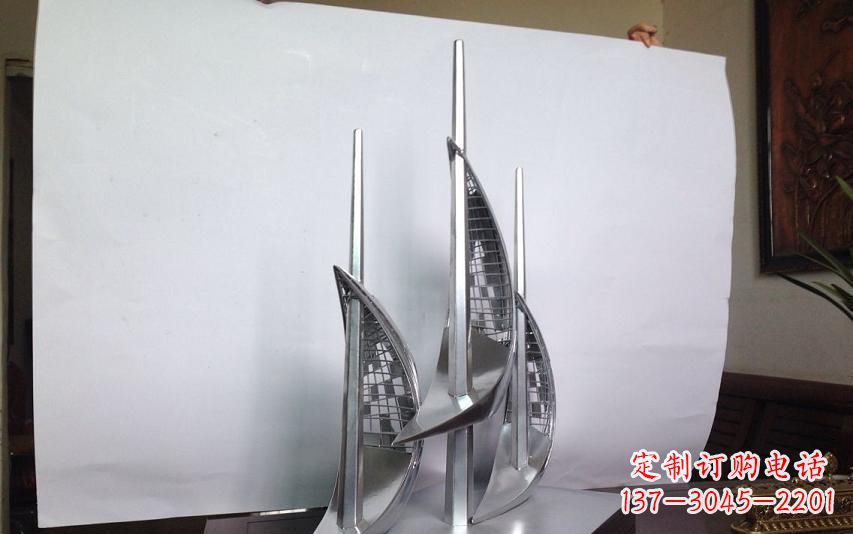 河南不锈钢帆船乘风破浪雕塑