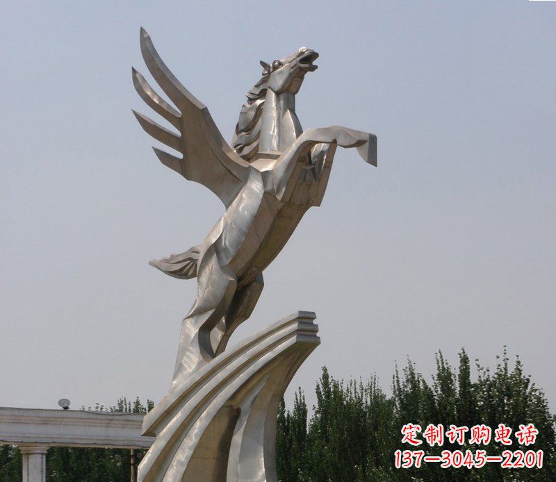河南不锈钢飞马精美雕塑点缀公园