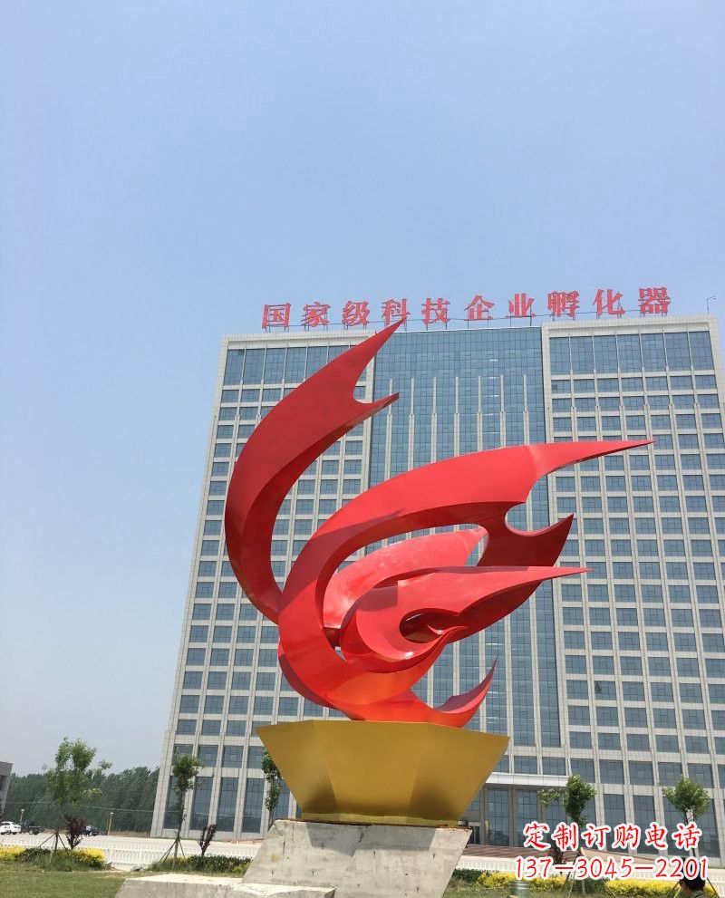 河南不锈钢凤凰雕塑一种具有传统文化内涵的艺术品