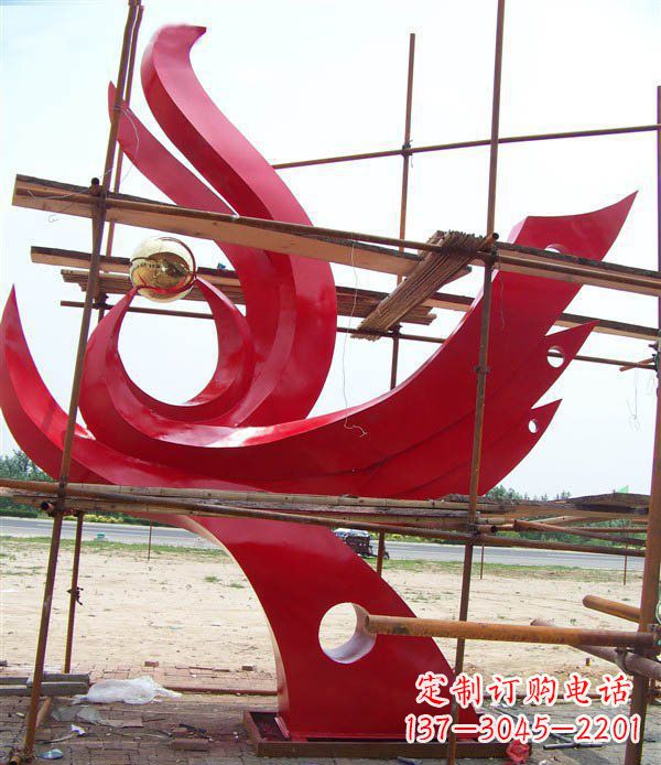 河南凤凰展翅高飞——不锈钢凤凰明珠广场景观雕塑