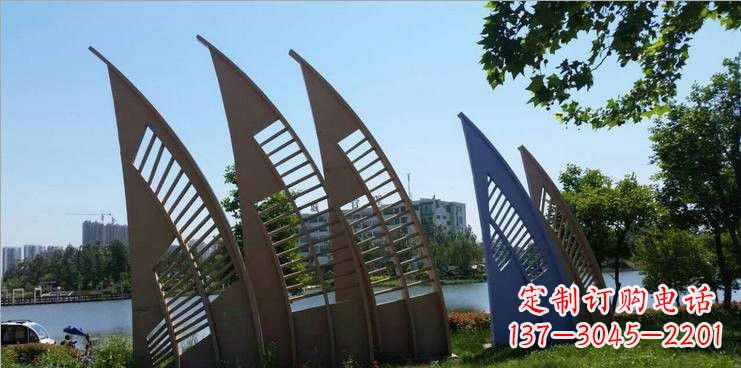 河南不锈钢公园的船帆雕塑