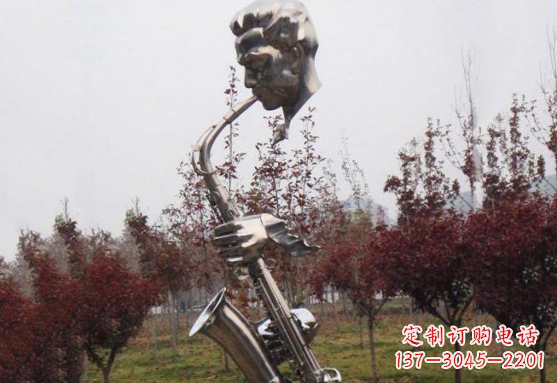 河南不锈钢萨克斯雕塑艺术与音乐的结合