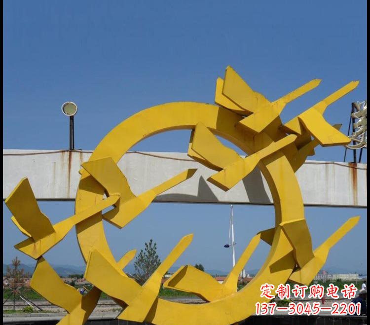 河南不锈钢大雁雕塑点缀公园美景