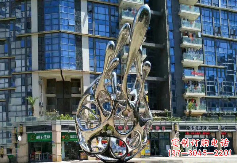 河南不锈钢龙雕塑——象征着力量与灵气