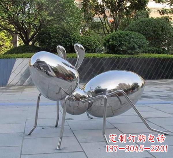 河南不锈钢蚂蚁雕塑一座镜面公园的精美装点