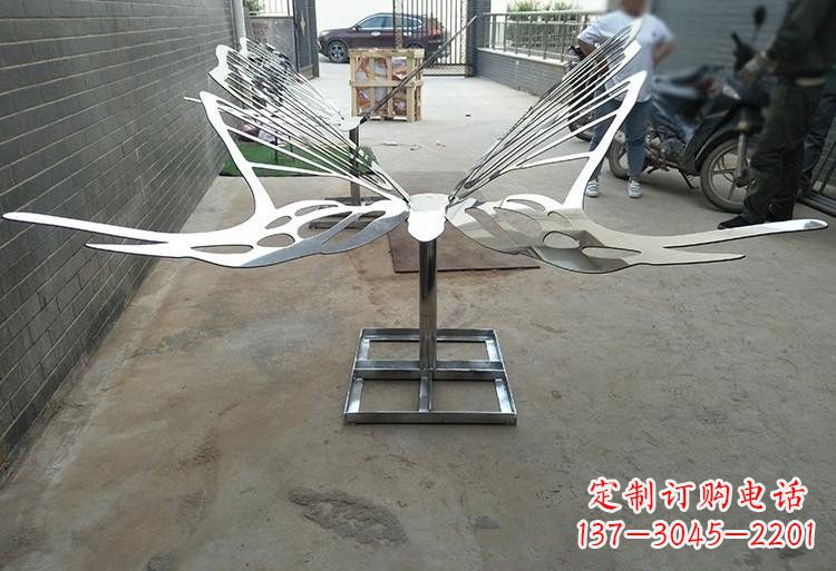 河南不锈钢公园镂空蝴蝶雕塑