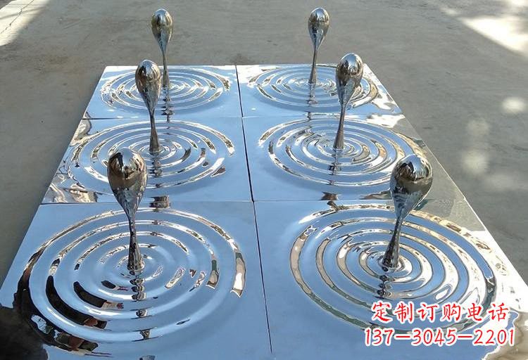 河南不锈钢水滴雕塑激发自然之美