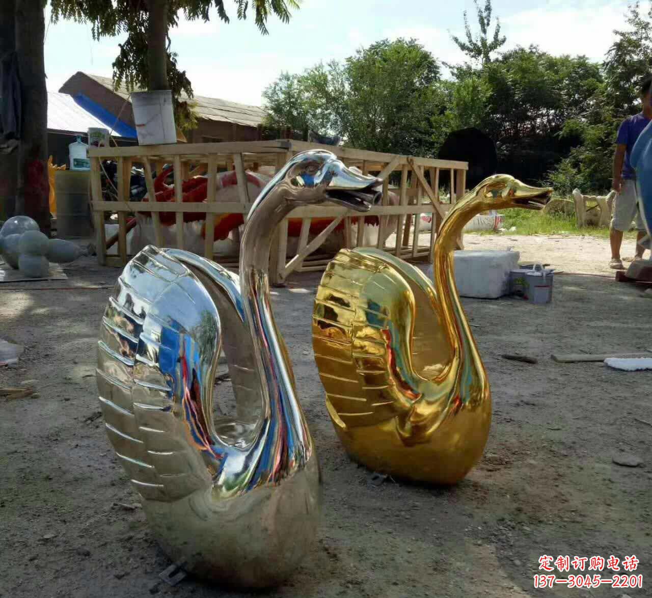 河南不锈钢天鹅雕塑艺术之美