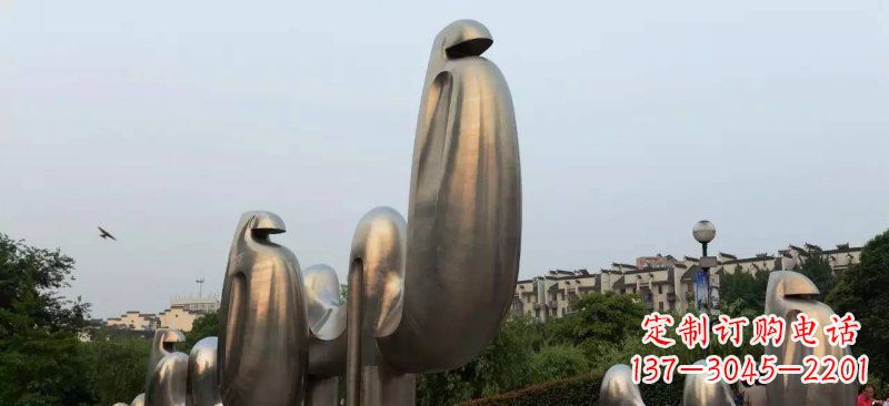 河南不锈钢广场抽象骆驼景观雕塑