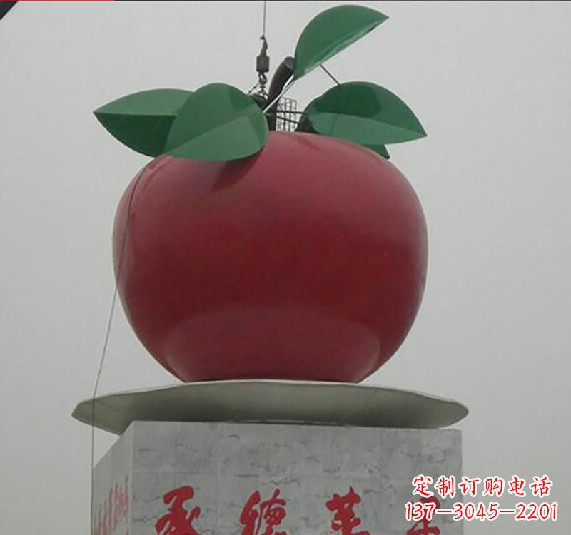 河南不锈钢苹果雕塑一件充满艺术气息的作品
