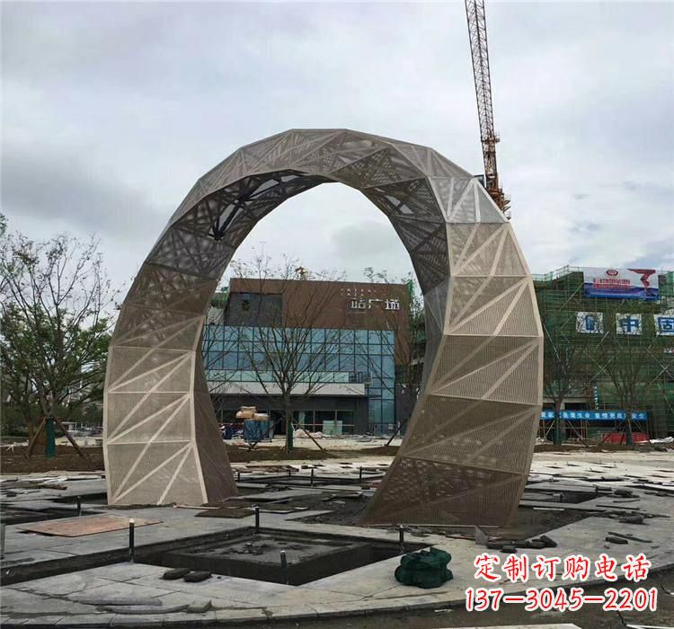 河南不锈钢拱门雕塑精美外观,古典气息
